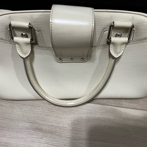 Authentic Louisvuitton - Picture 2 of 8